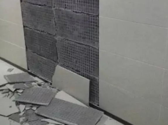 高昌瓷砖空鼓维修公司分享下高昌墙砖松动维修的知识